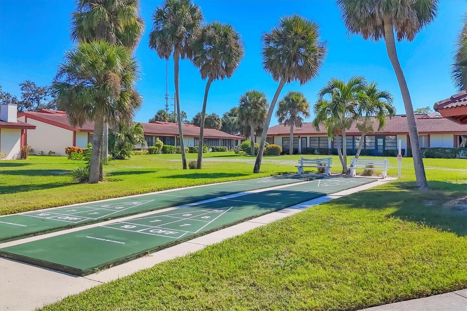 Image 25 of 30 For 720 Sorrento Inlet