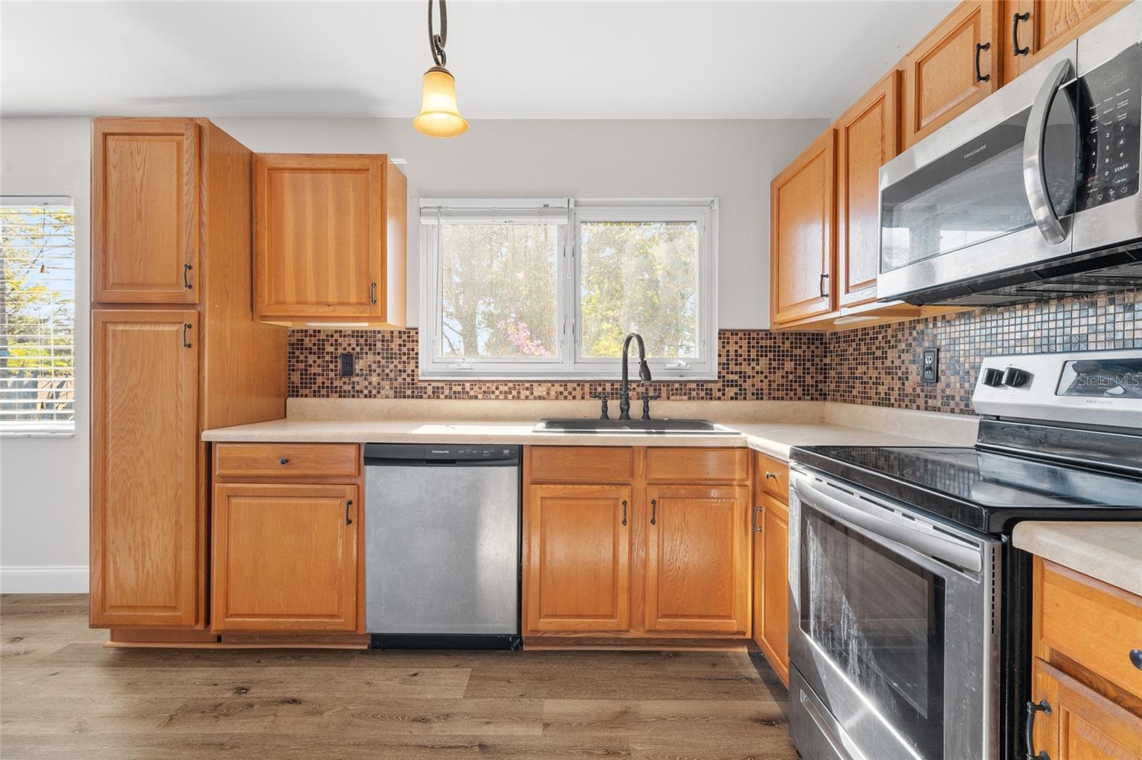 Image 15 of 33 For 6789 Miro Court