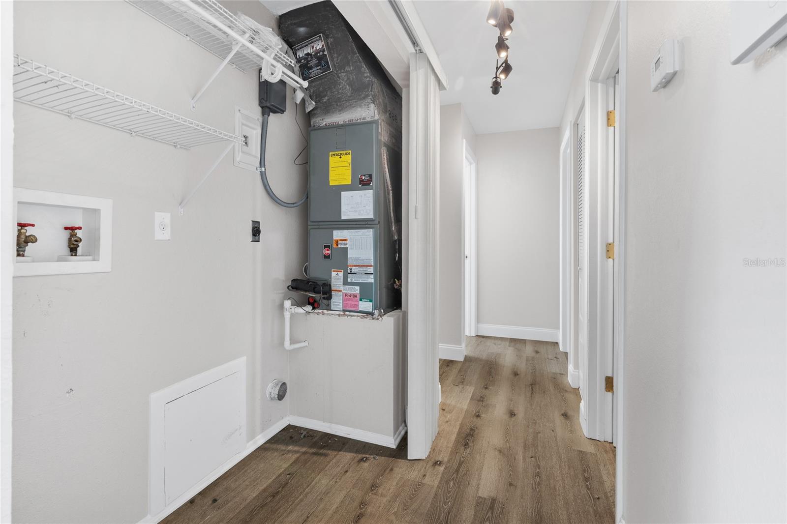 Image 21 of 33 For 6789 Miro Court