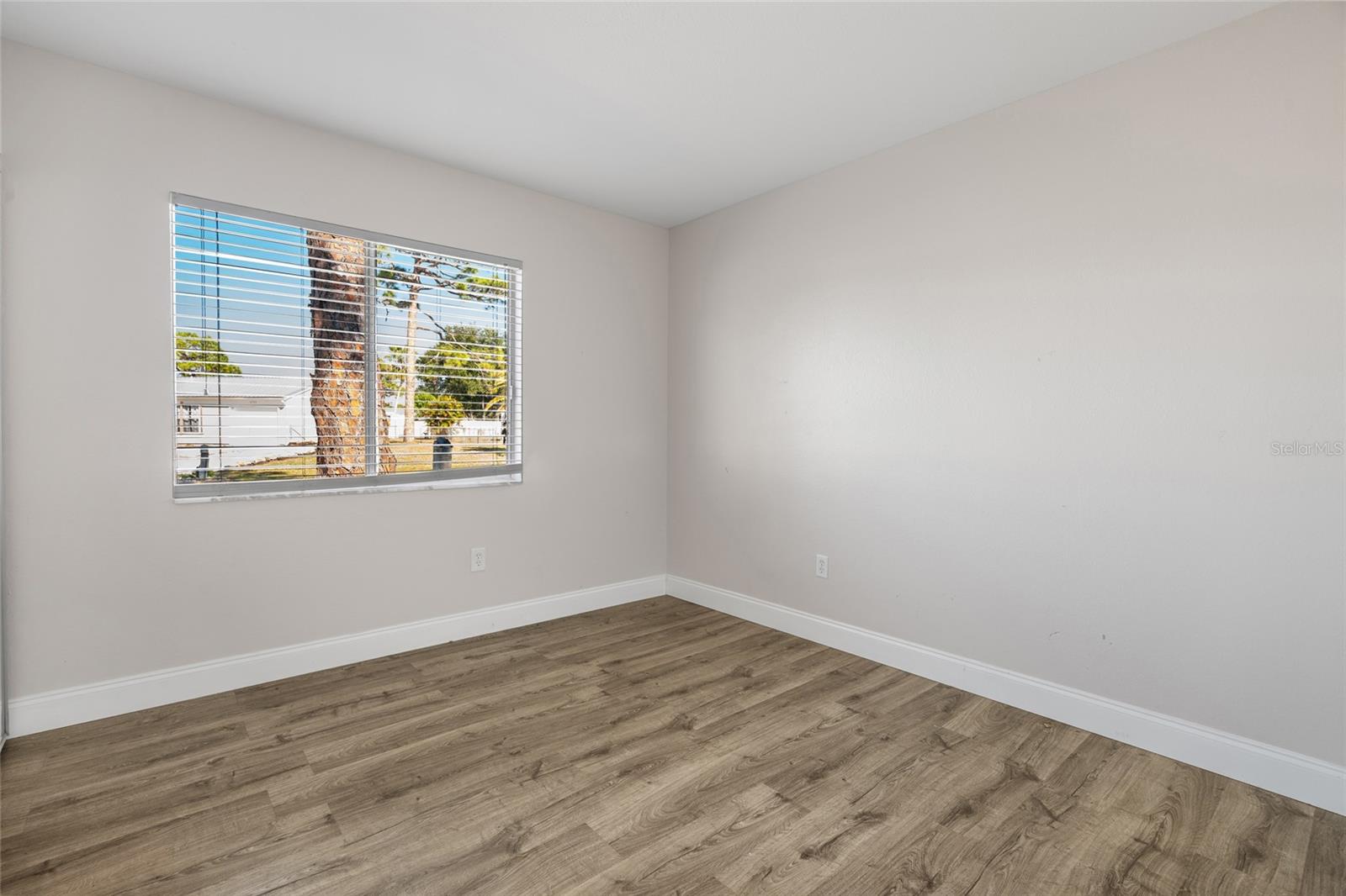 Image 22 of 33 For 6789 Miro Court