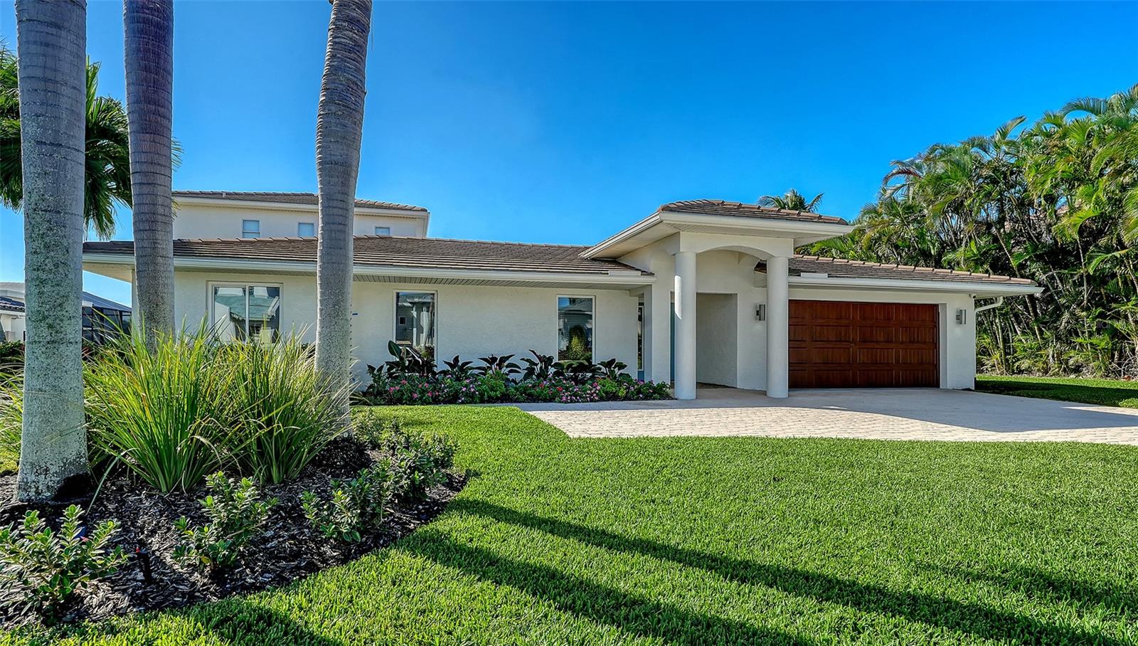 Image 6 of 69 For 690 Old Compass Road