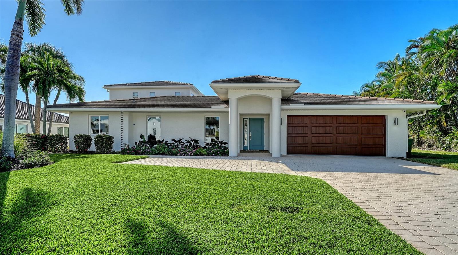 Image 7 of 69 For 690 Old Compass Road