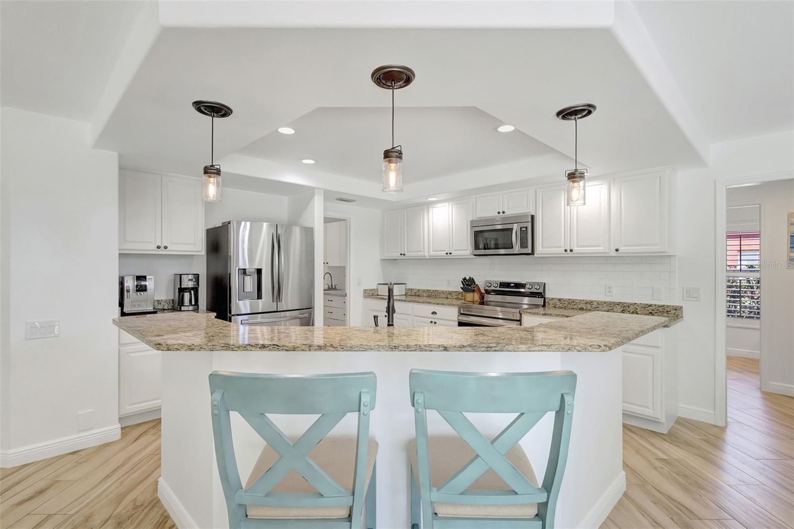 Listing photo id 13 for 4939 Fallcrest Circle