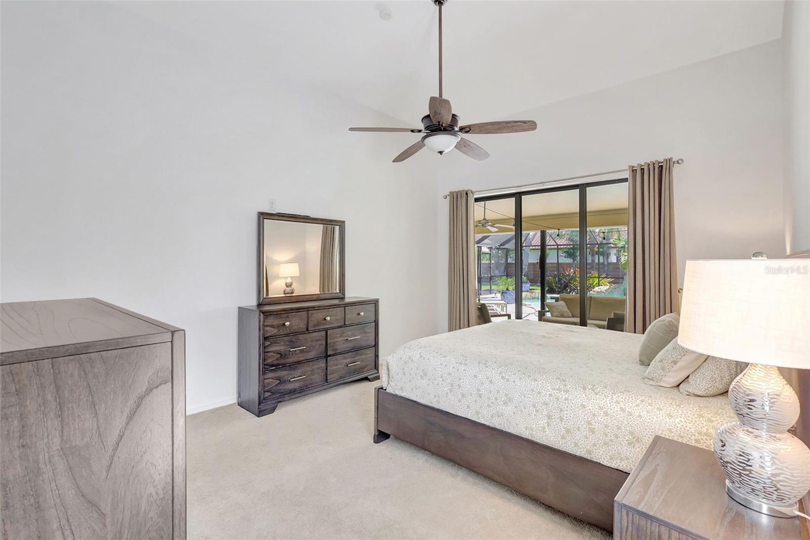 Listing photo id 24 for 4939 Fallcrest Circle