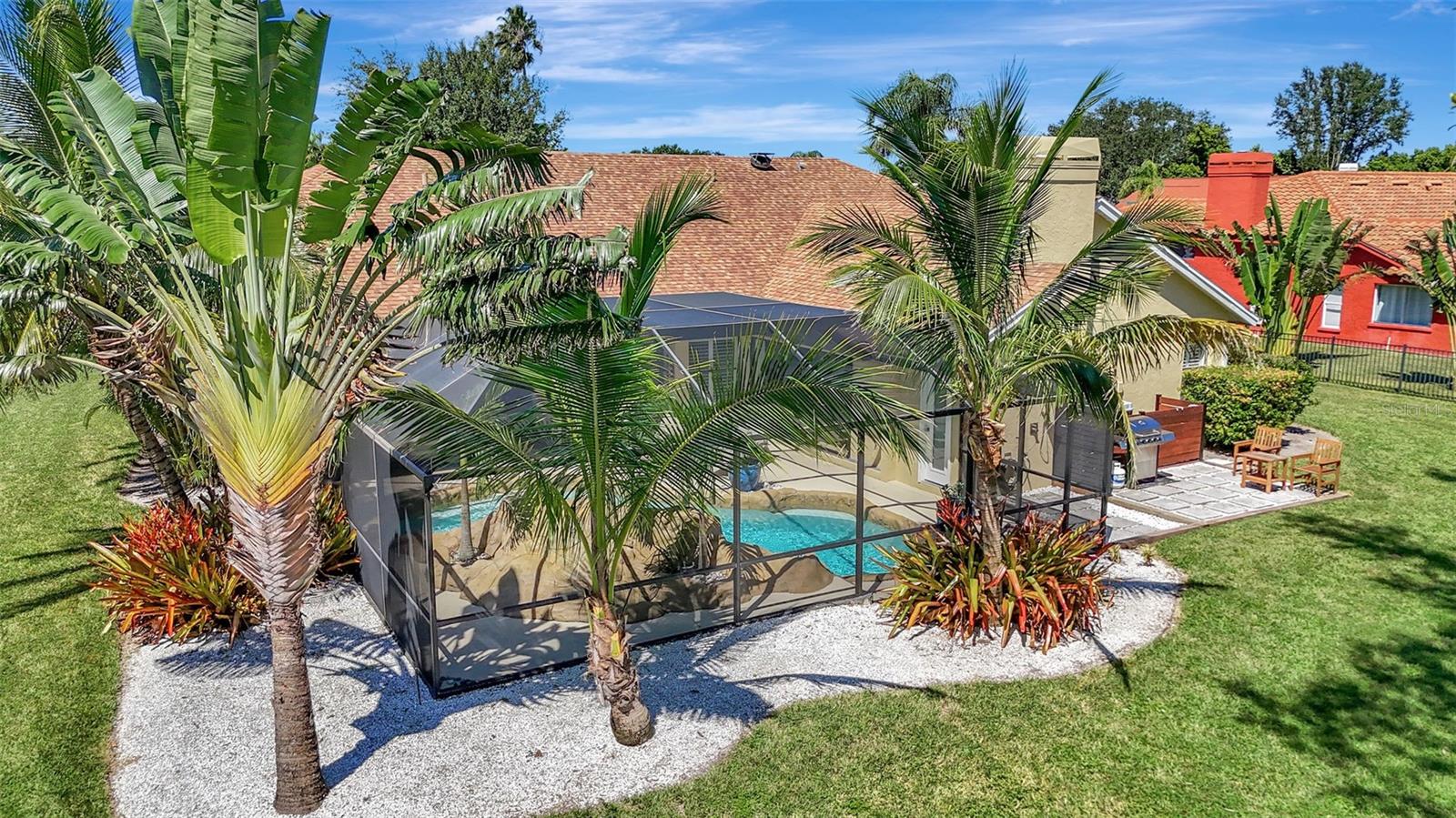 Listing photo id 55 for 4939 Fallcrest Circle