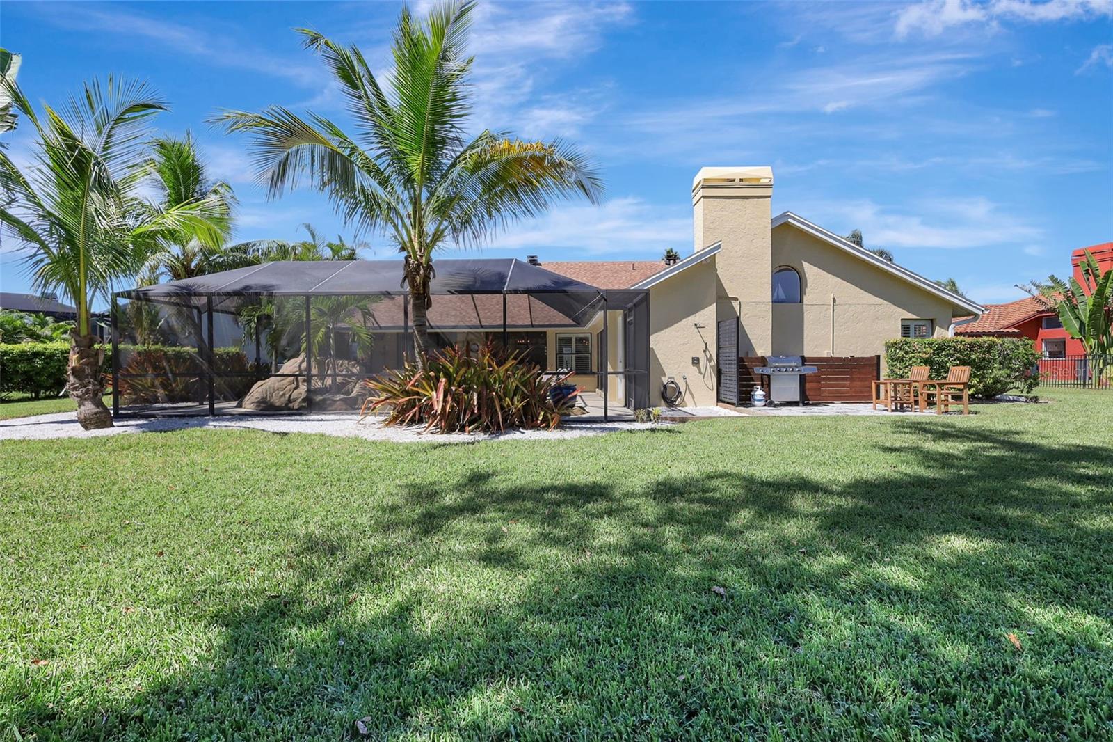 Listing photo id 56 for 4939 Fallcrest Circle