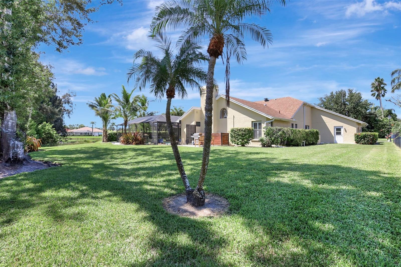 Listing photo id 58 for 4939 Fallcrest Circle