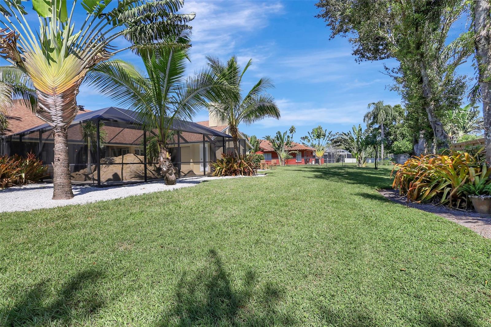 Listing photo id 61 for 4939 Fallcrest Circle