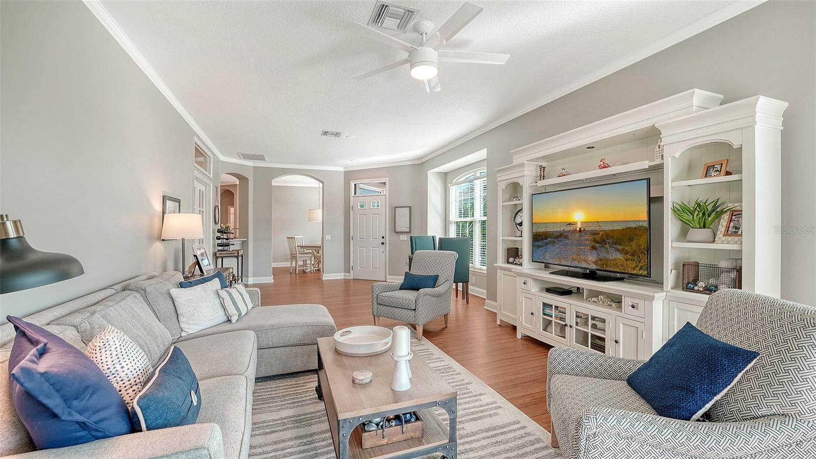 Image 13 of 64 For 7038 Woodmore Terrace