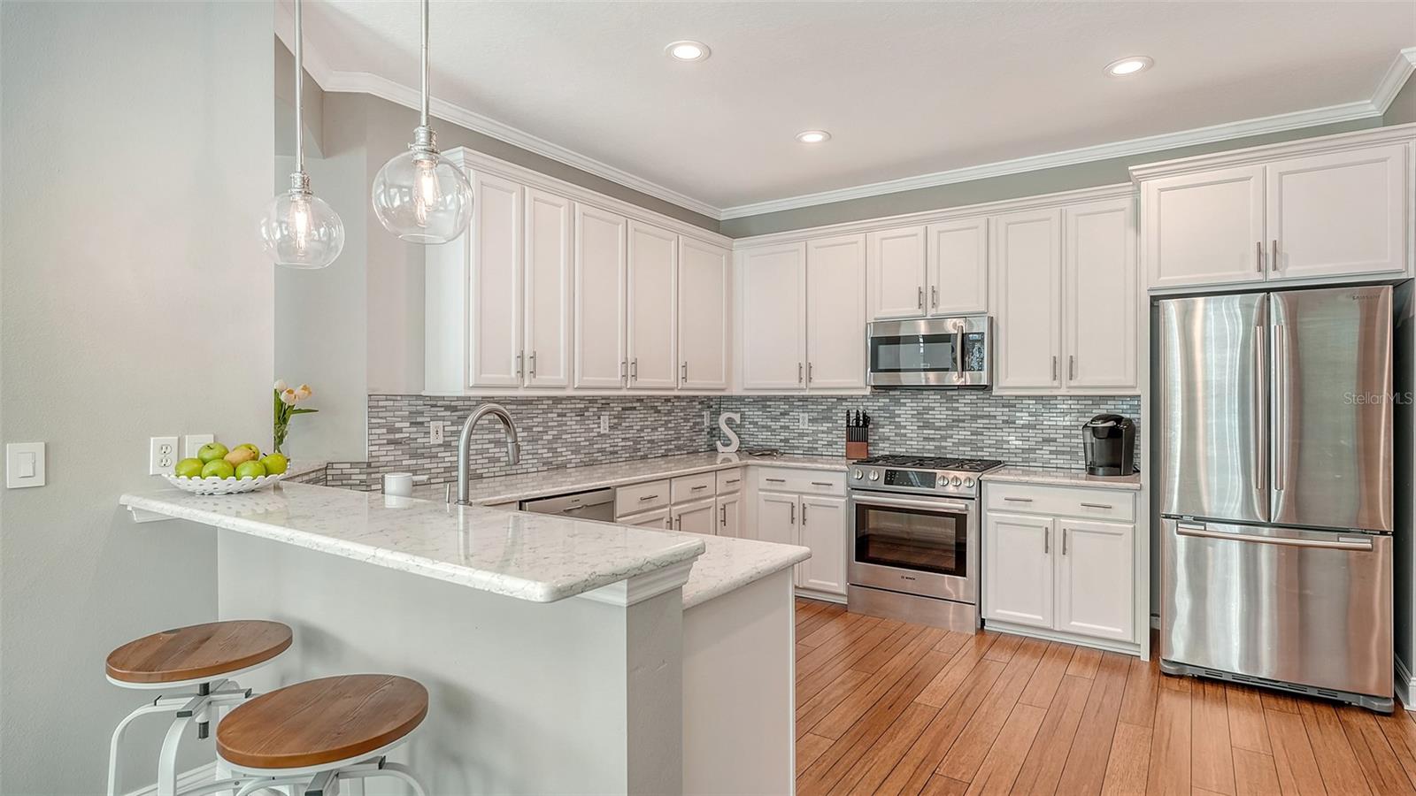 Image 16 of 64 For 7038 Woodmore Terrace