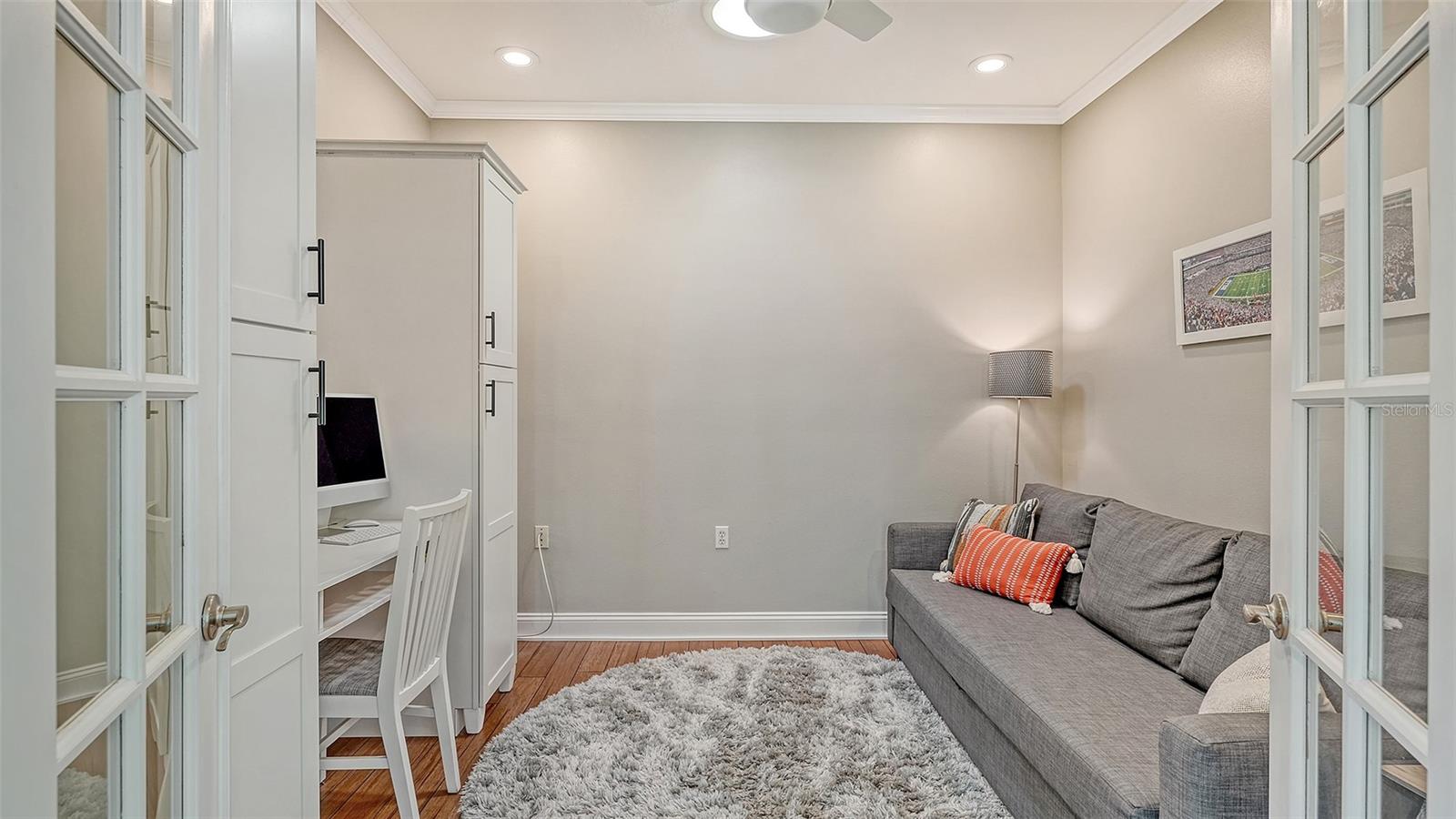 Image 24 of 64 For 7038 Woodmore Terrace