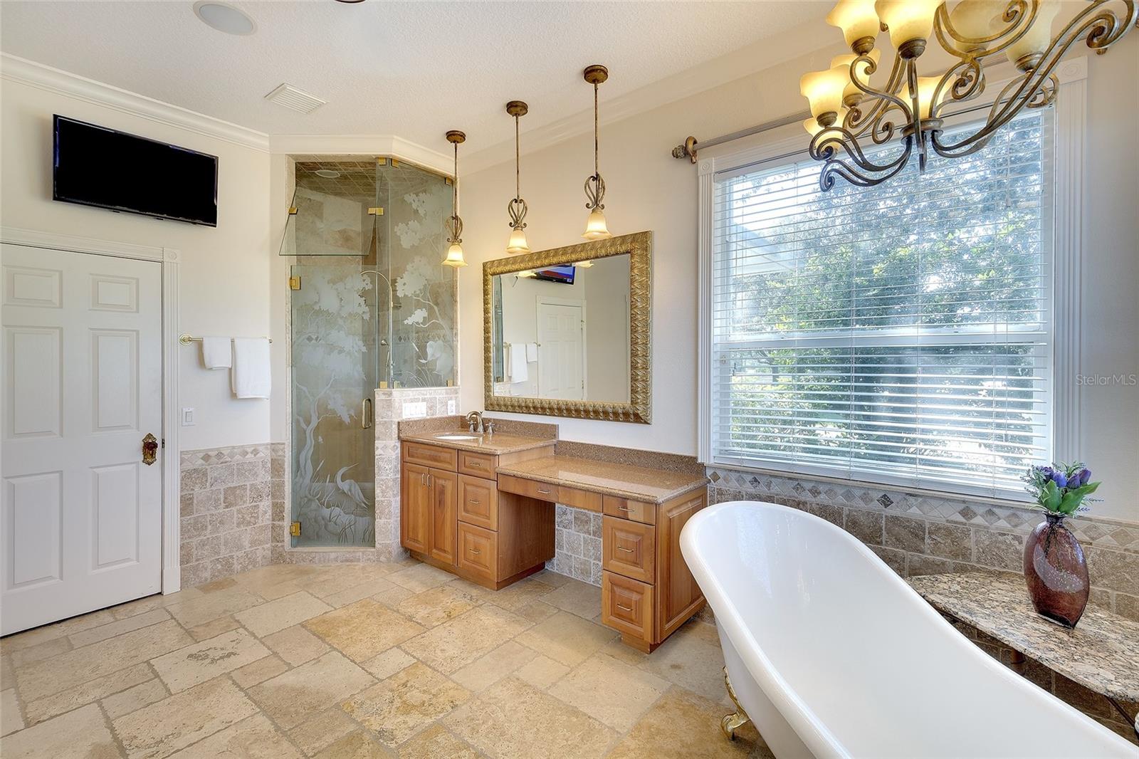 Image 18 of 68 For 20207 77th Avenue E