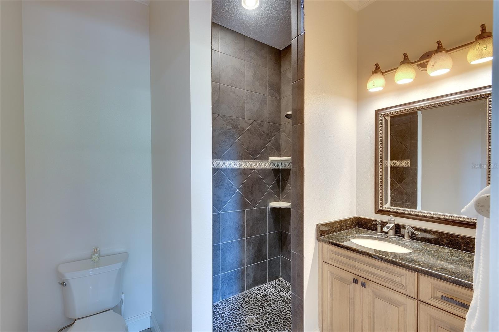 Image 23 of 68 For 20207 77th Avenue E