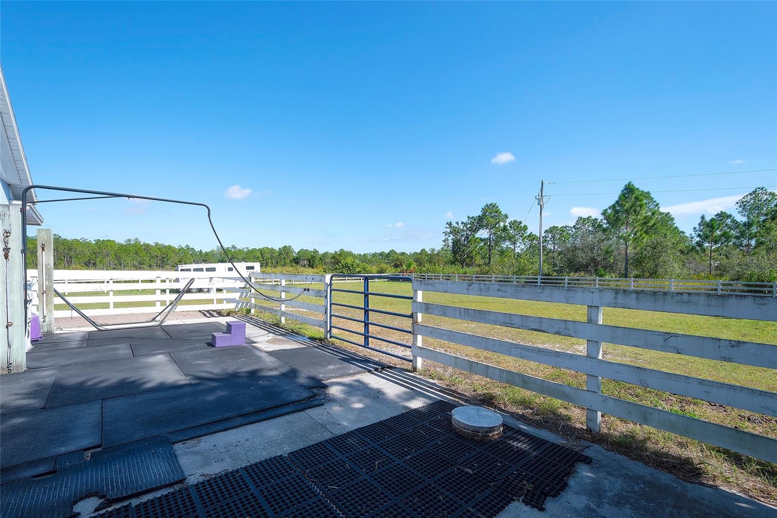 Image 50 of 68 For 20207 77th Avenue E