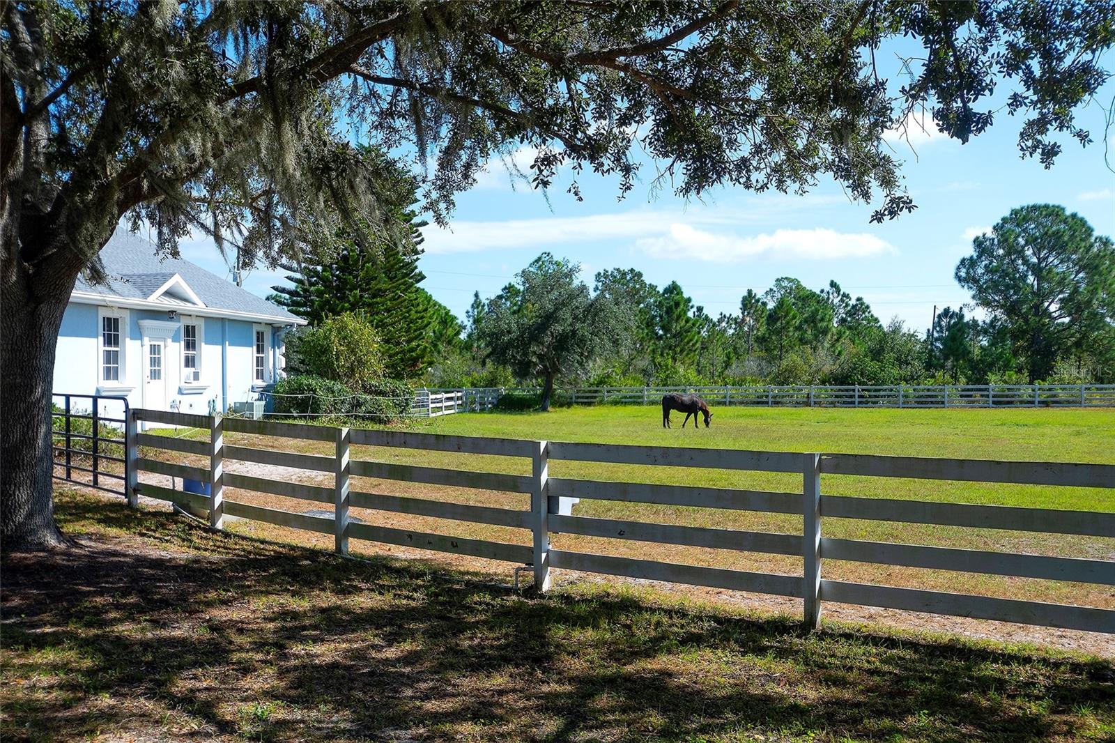 Image 60 of 68 For 20207 77th Avenue E