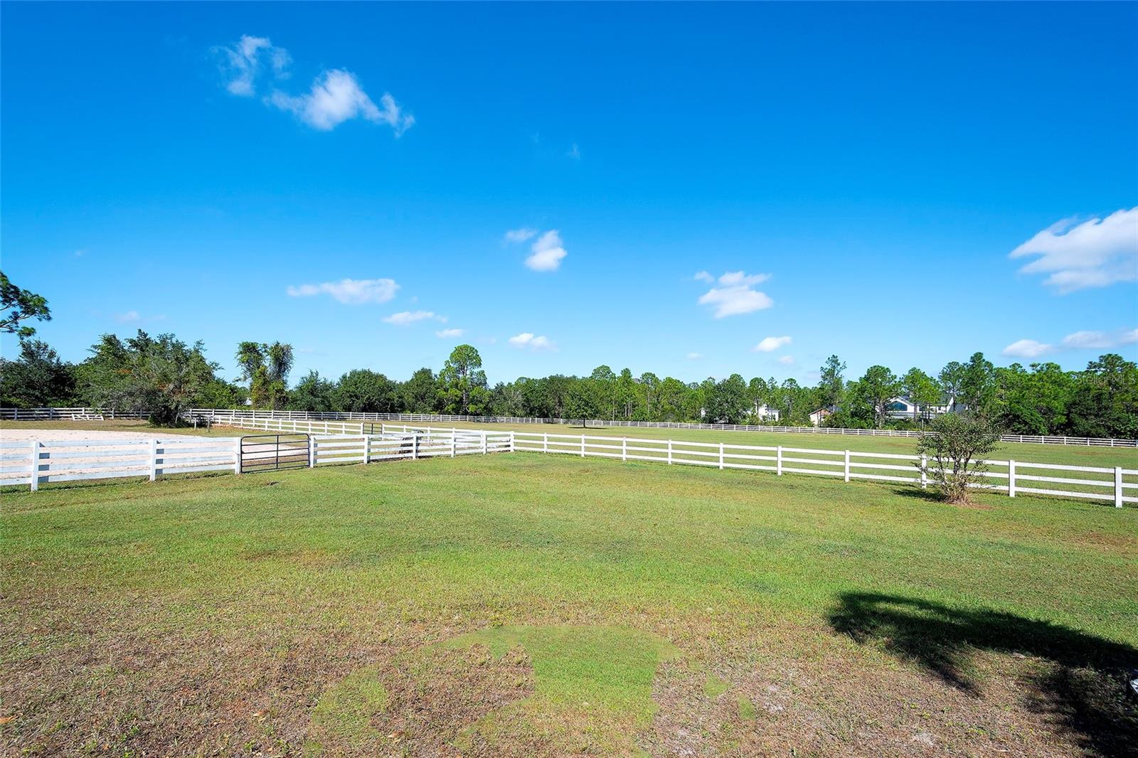 Image 63 of 68 For 20207 77th Avenue E