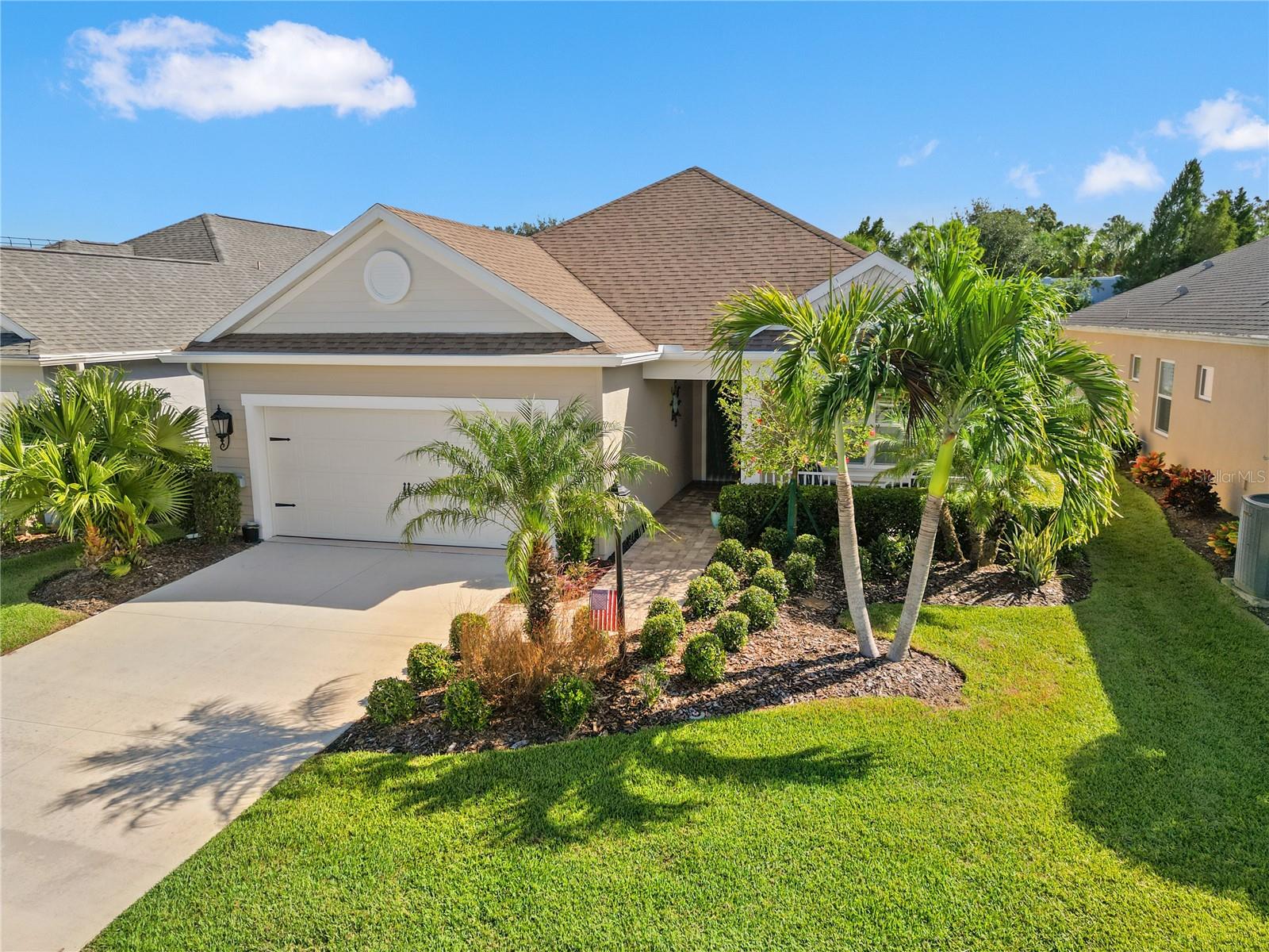 Image 2 of 50 For 7586 Ridgelake Circle