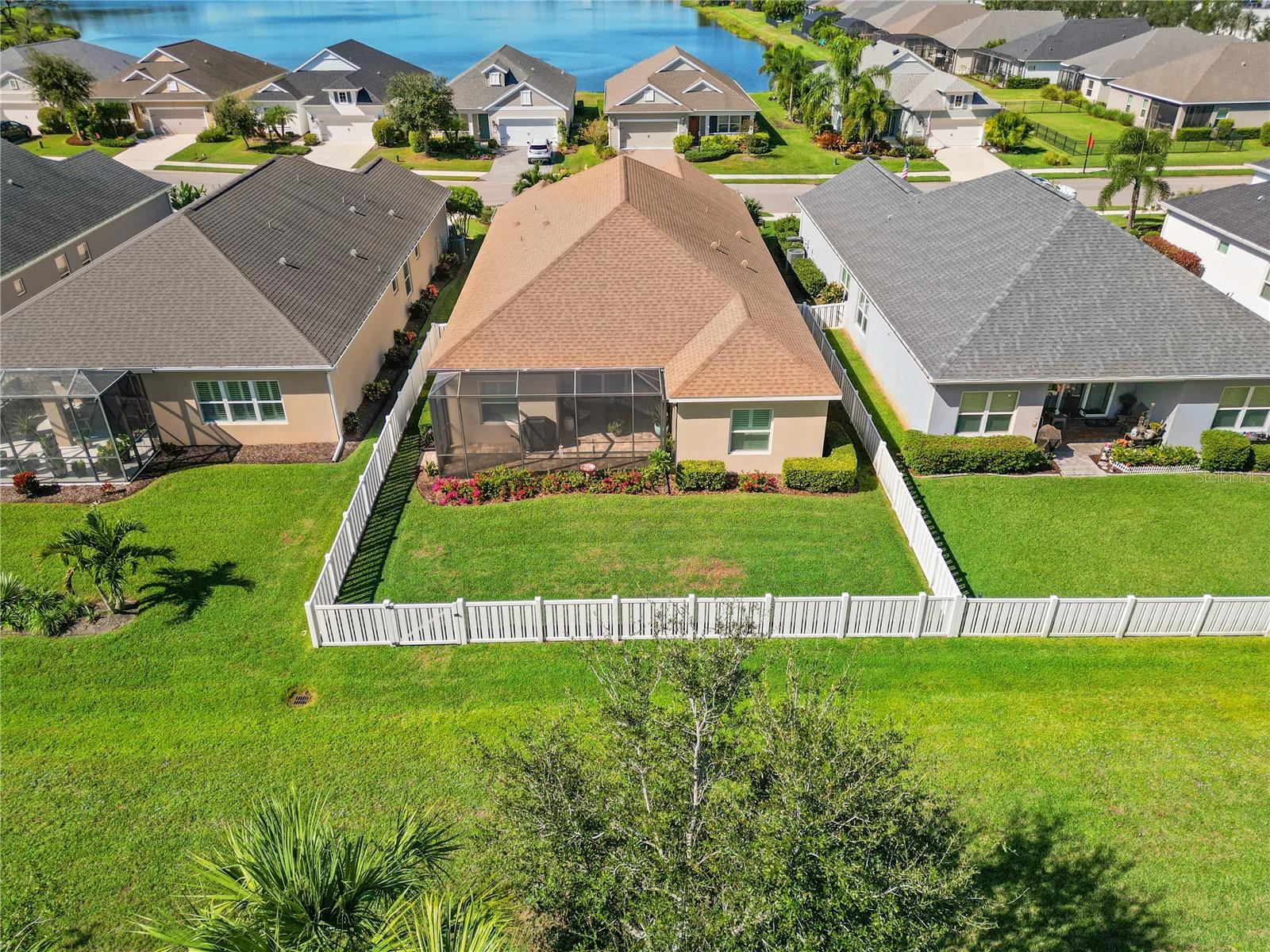 Image 29 of 50 For 7586 Ridgelake Circle