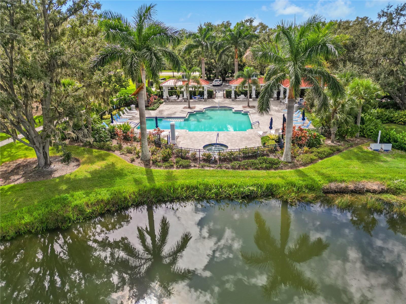 Image 30 of 50 For 7586 Ridgelake Circle