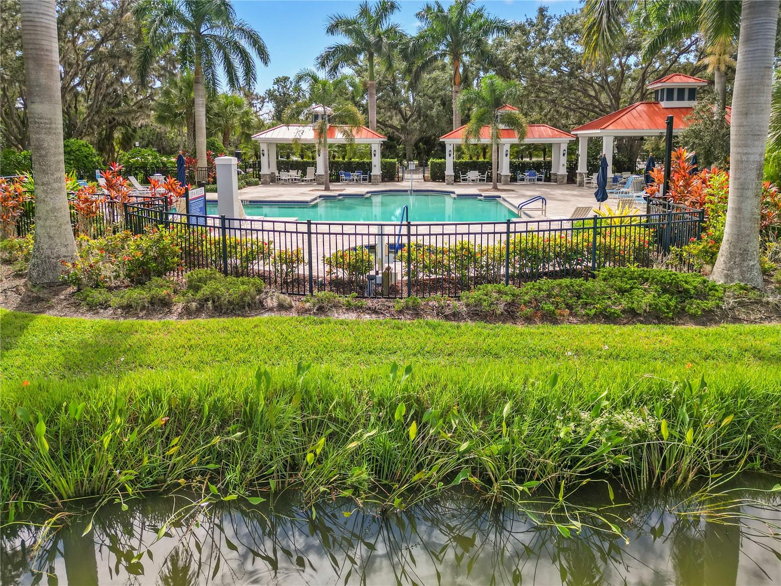 Image 31 of 50 For 7586 Ridgelake Circle