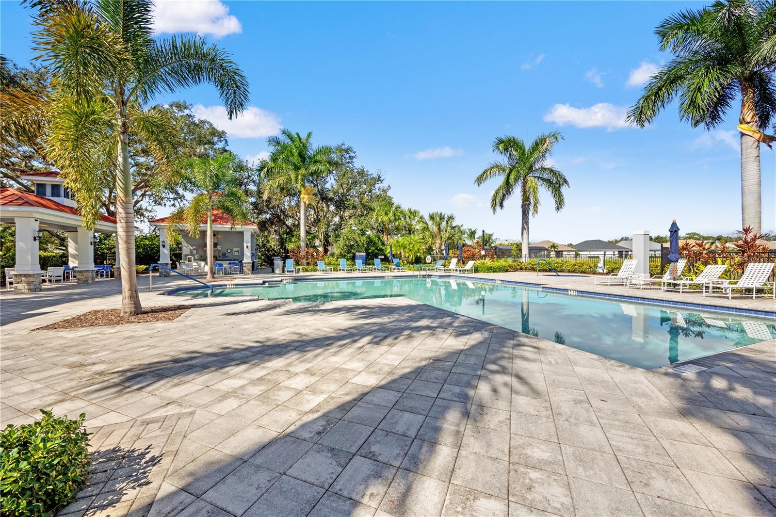 Image 41 of 50 For 7586 Ridgelake Circle