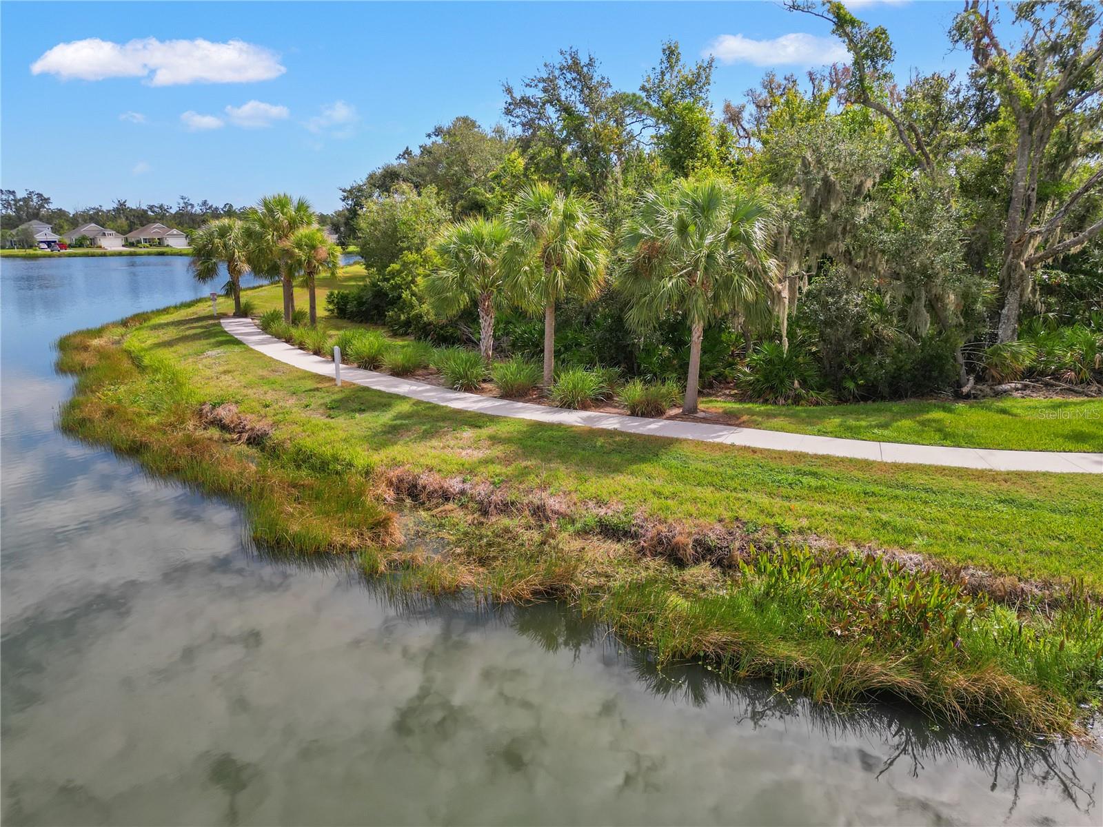 Image 49 of 50 For 7586 Ridgelake Circle