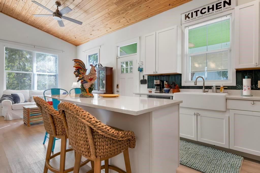 Image 13 of 26 For 559 18th Street E