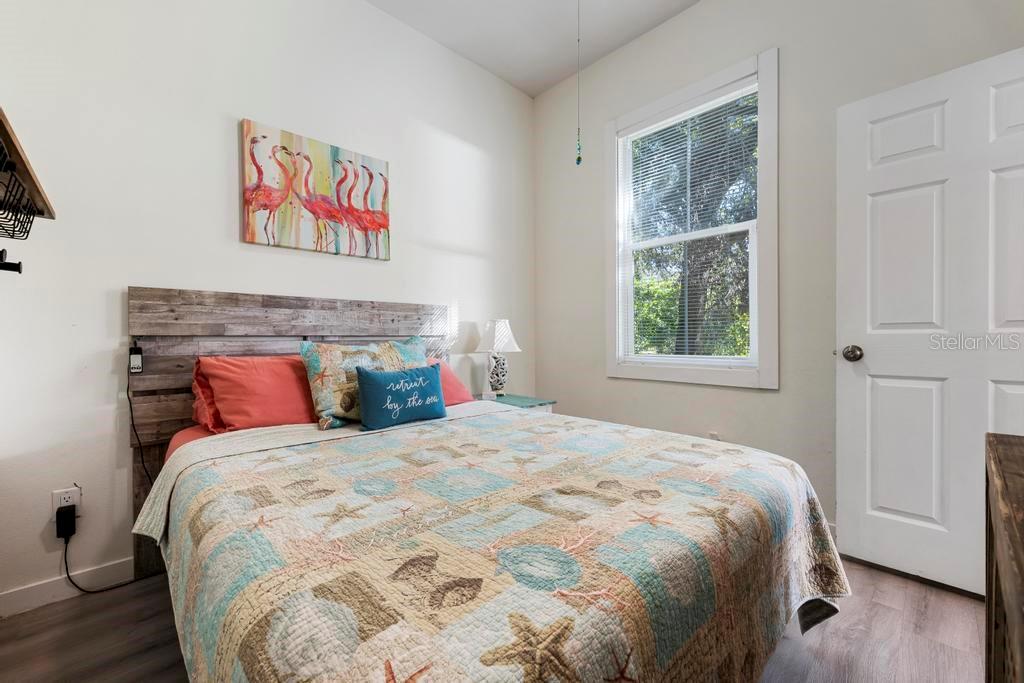 Image 16 of 26 For 559 18th Street E