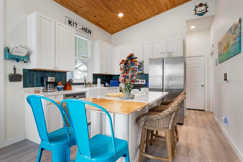 Image 9 of 26 For 559 18th Street E