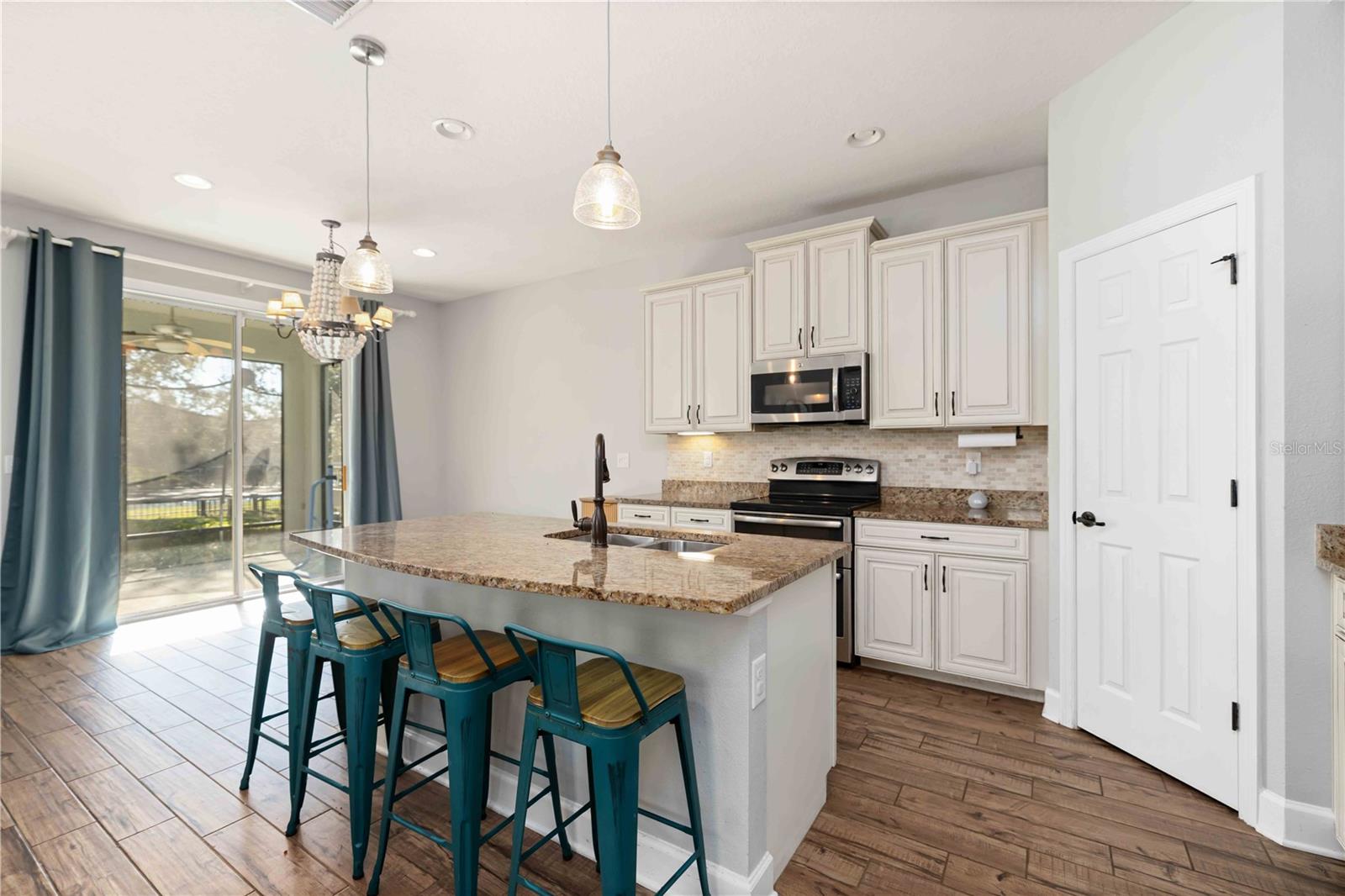 Image 13 of 52 For 8353 Nandina Drive