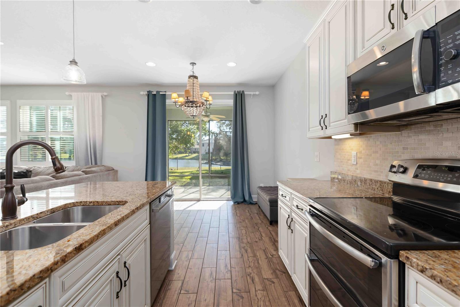 Image 15 of 52 For 8353 Nandina Drive