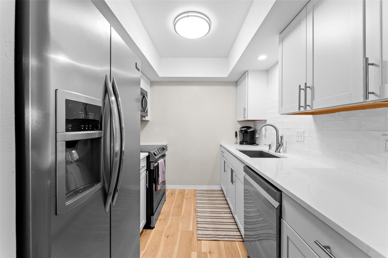 Image 6 of 26 For 3806 Gulf Of Mexico Drive C102