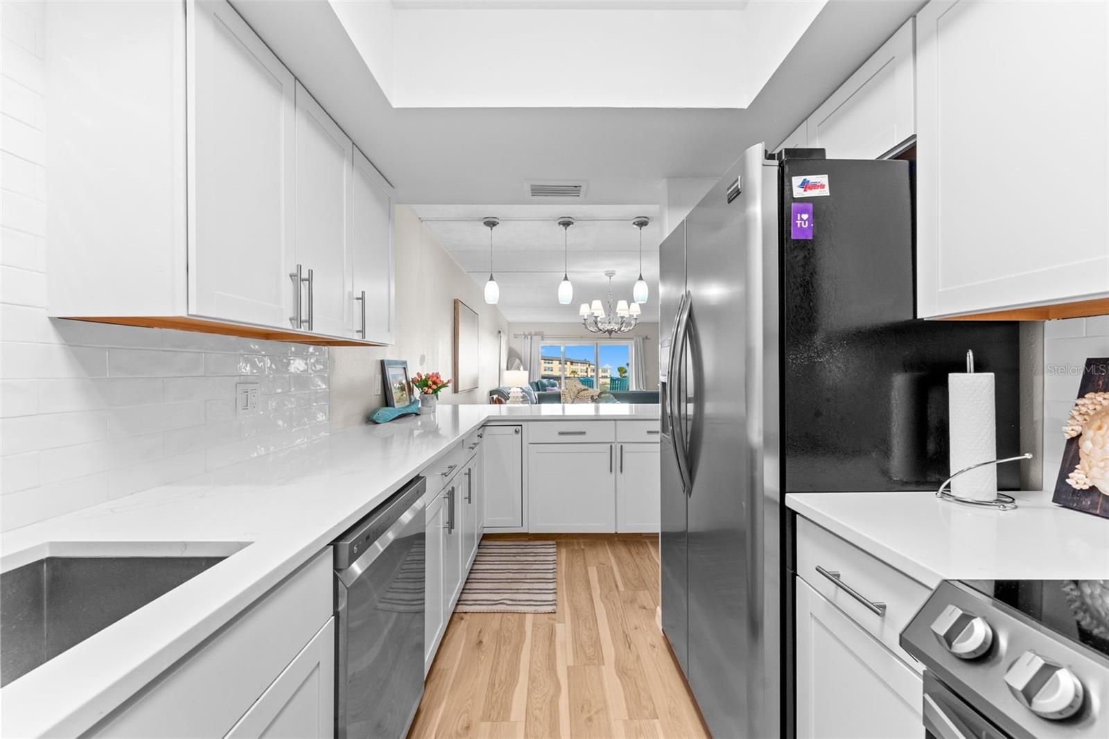 Image 8 of 26 For 3806 Gulf Of Mexico Drive C102