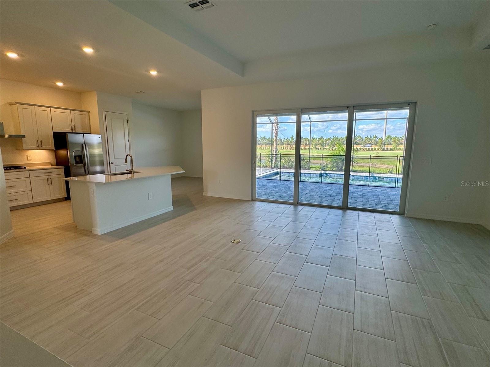 Image 4 of 13 For 5538 Lightning Whelk Lane