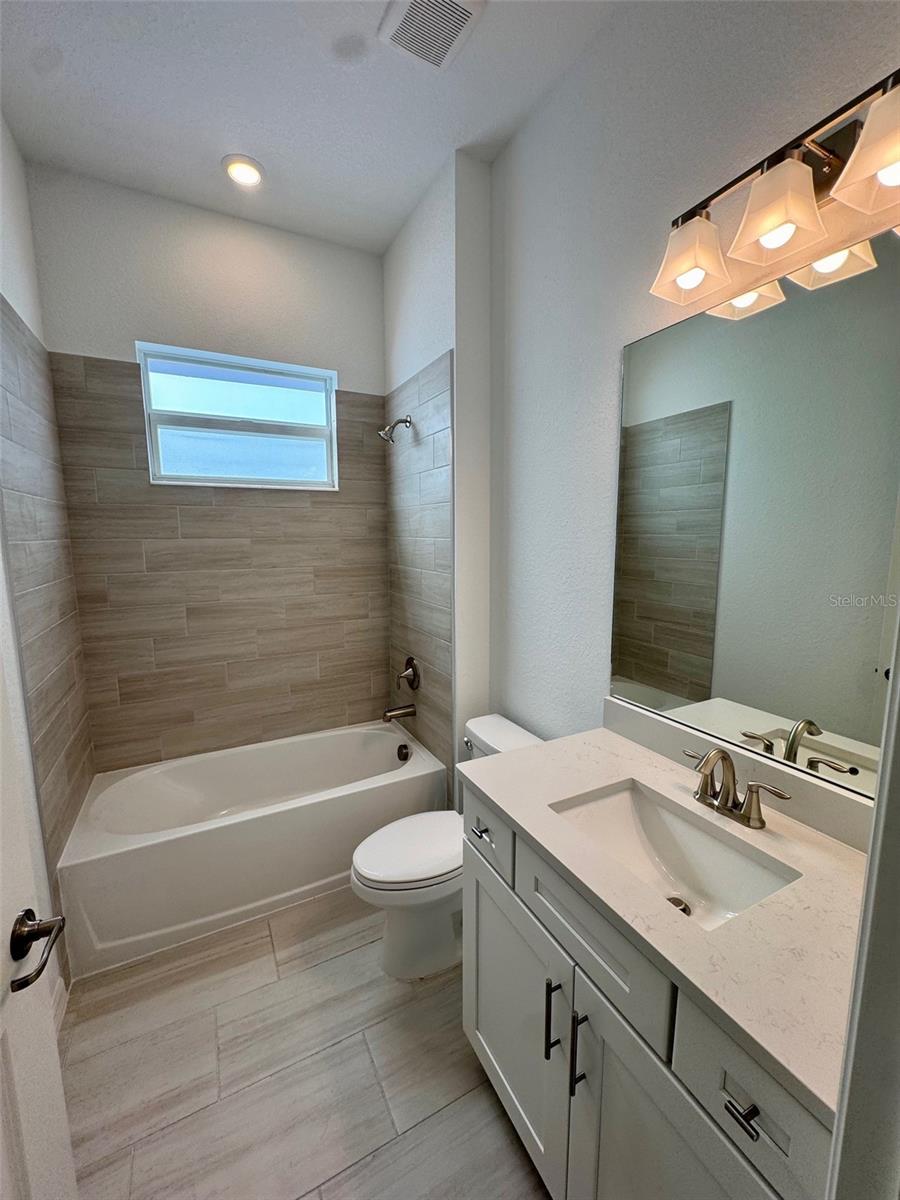 Image 8 of 13 For 5538 Lightning Whelk Lane