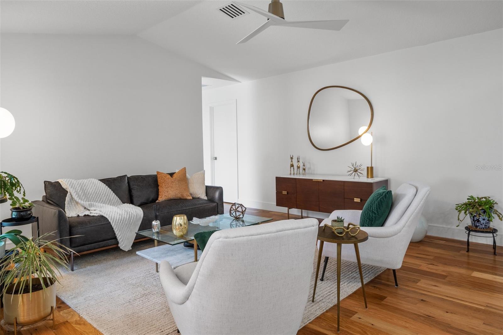 Image 21 of 40 For 8089 Wysocki Court