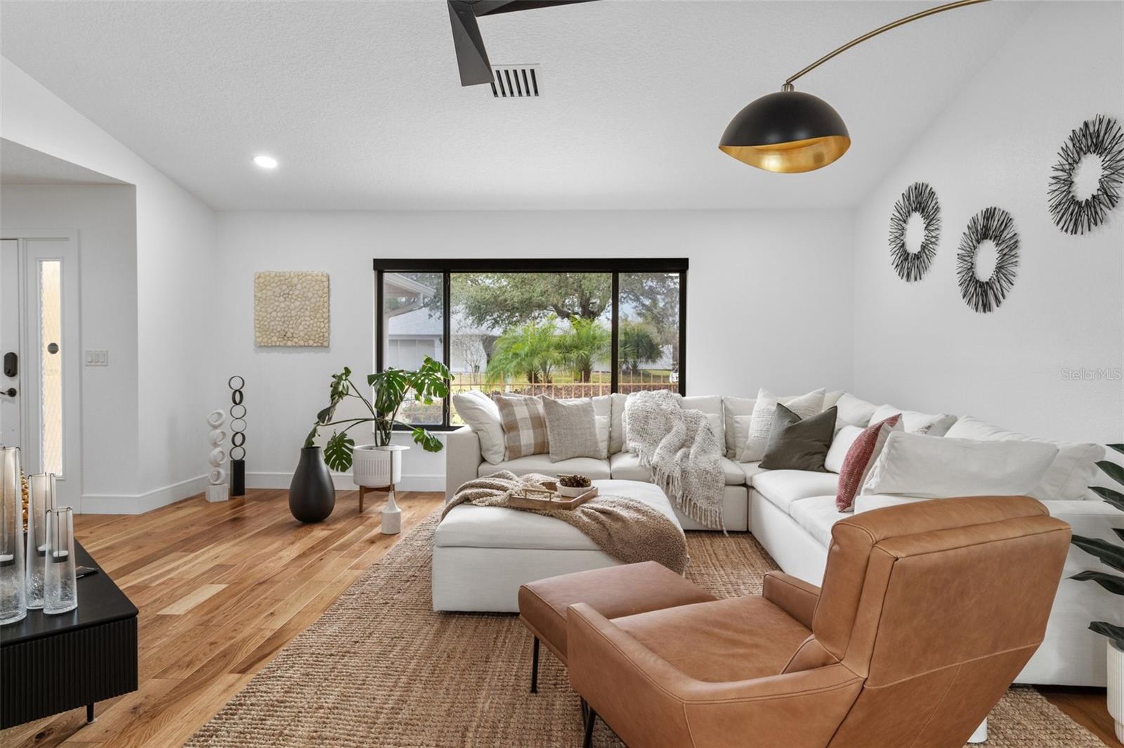 Image 6 of 40 For 8089 Wysocki Court