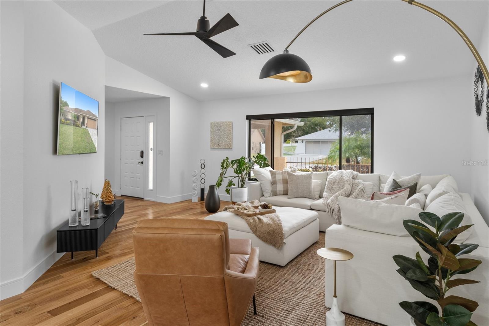 Image 7 of 40 For 8089 Wysocki Court