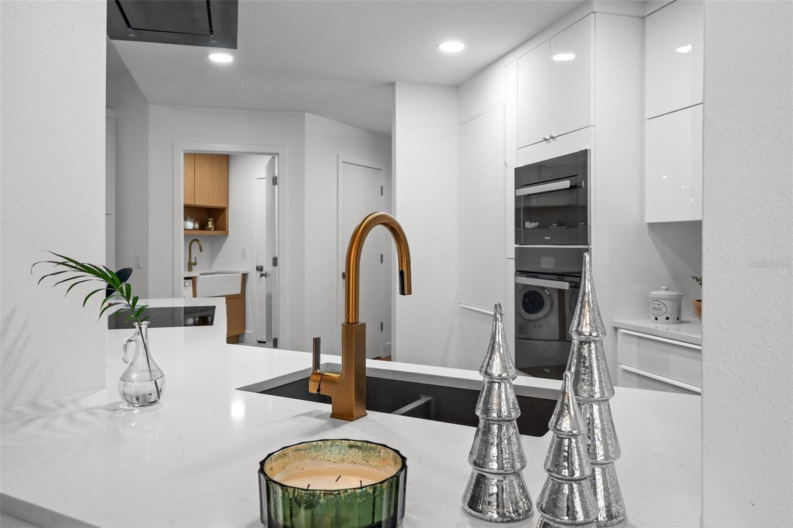 Image 8 of 40 For 8089 Wysocki Court