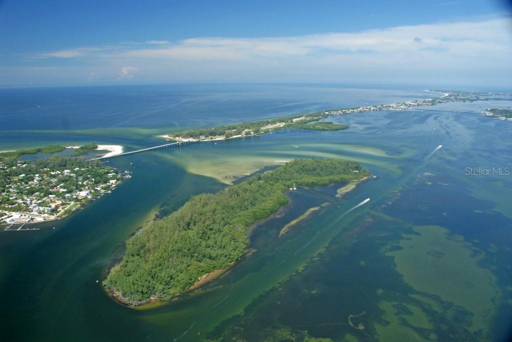 Image 6 of 30 For 6700 Gulf Of Mexico Drive 118