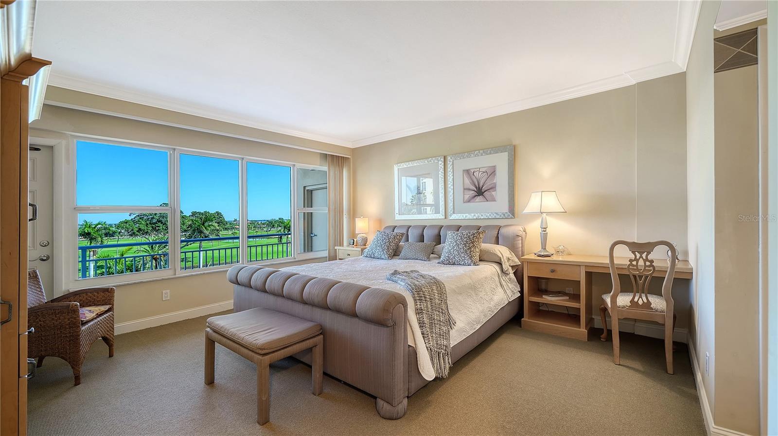 Image 14 of 41 For 603 Longboat Club Road 402n