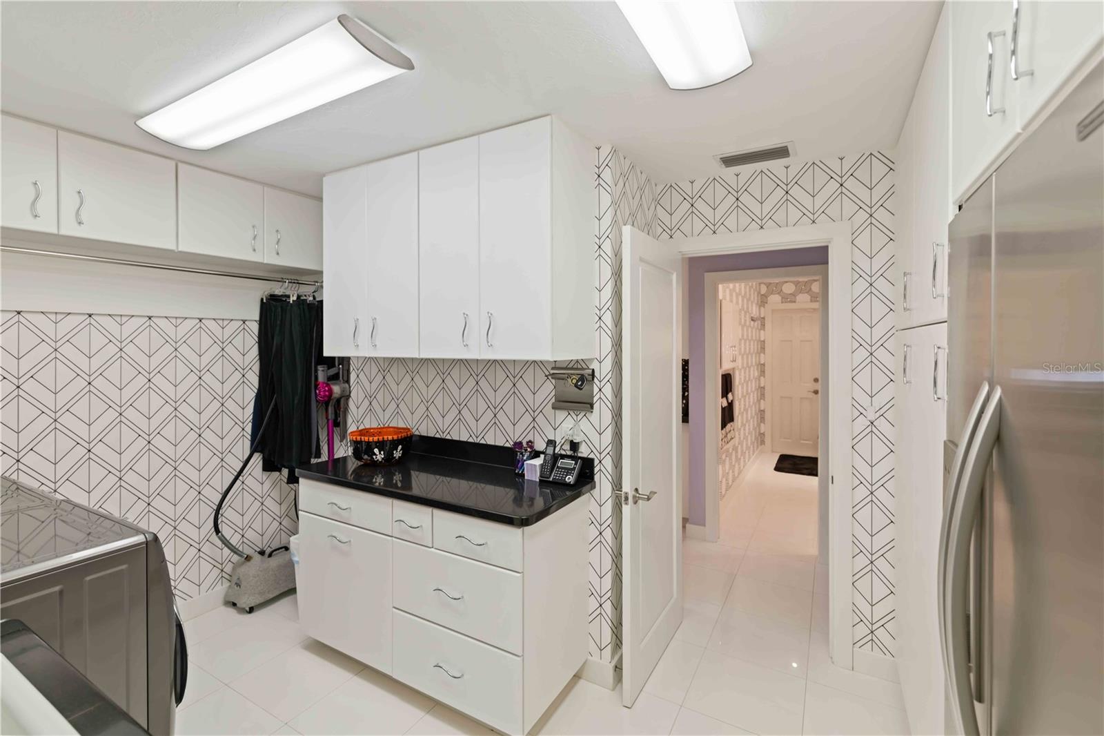 Image 24 of 57 For 505 Lyons Bay Road