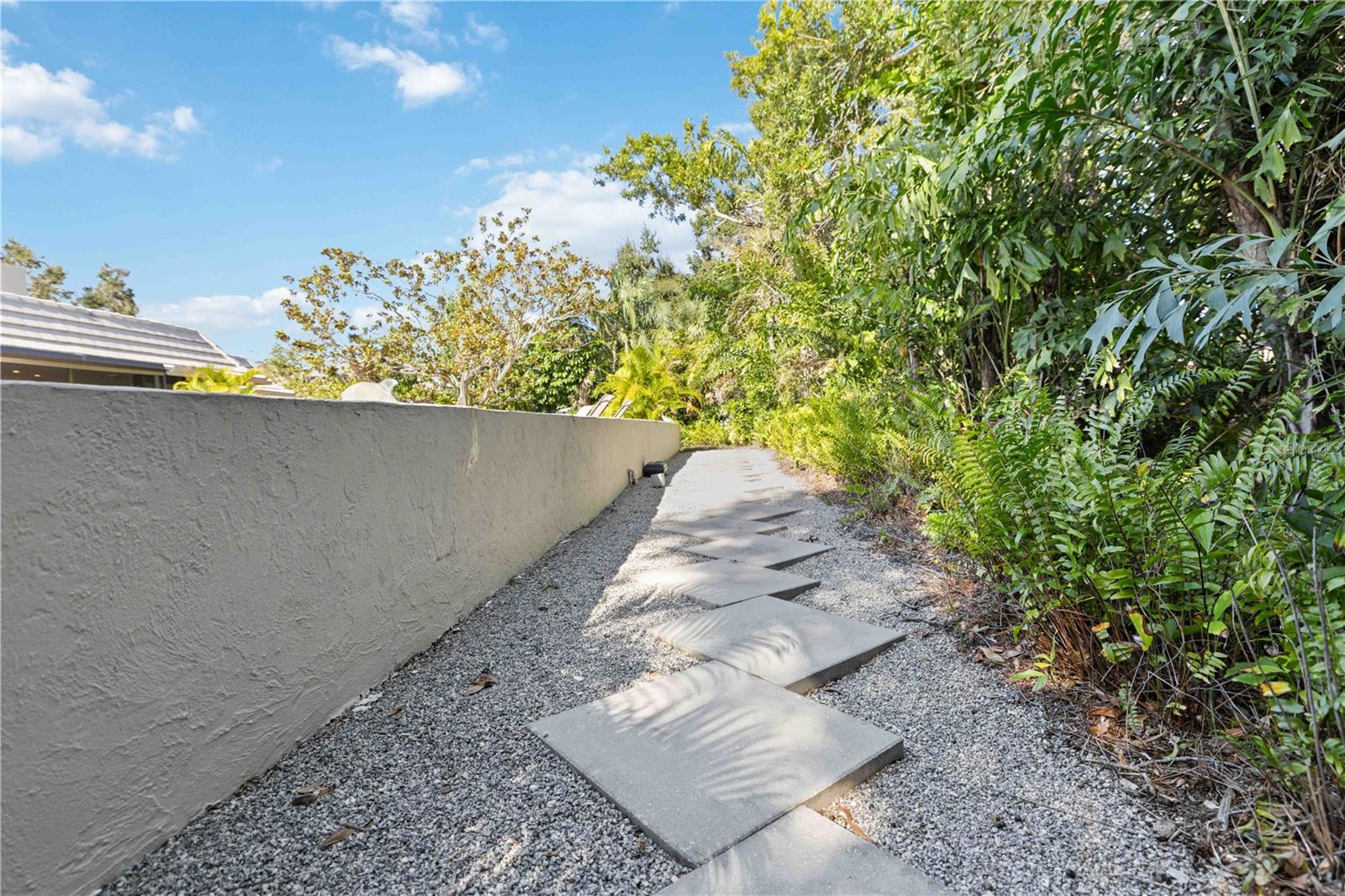 Image 37 of 57 For 505 Lyons Bay Road