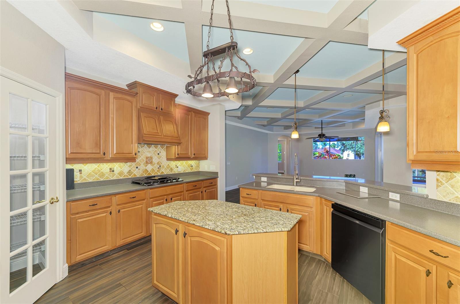 Image 35 of 97 For 6610 Coopers Hawk Court