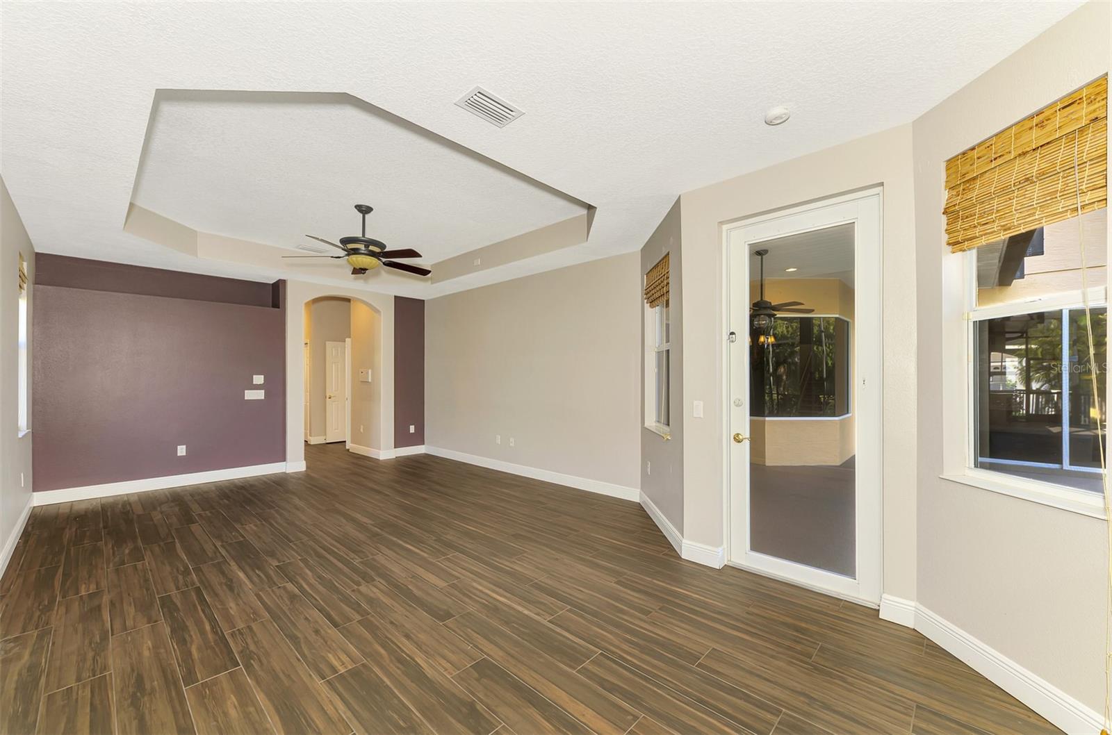 Image 41 of 97 For 6610 Coopers Hawk Court