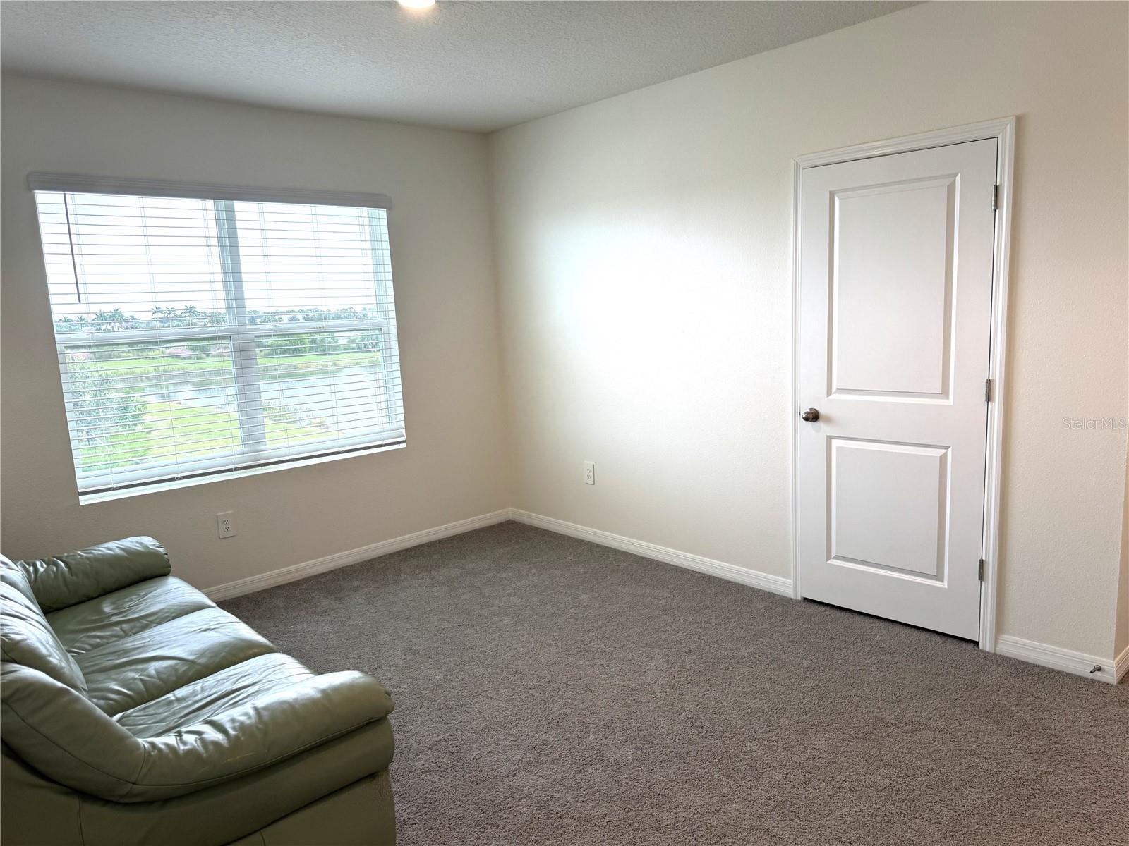 Image 13 of 36 For 12604 Promenade Estates Boulevard