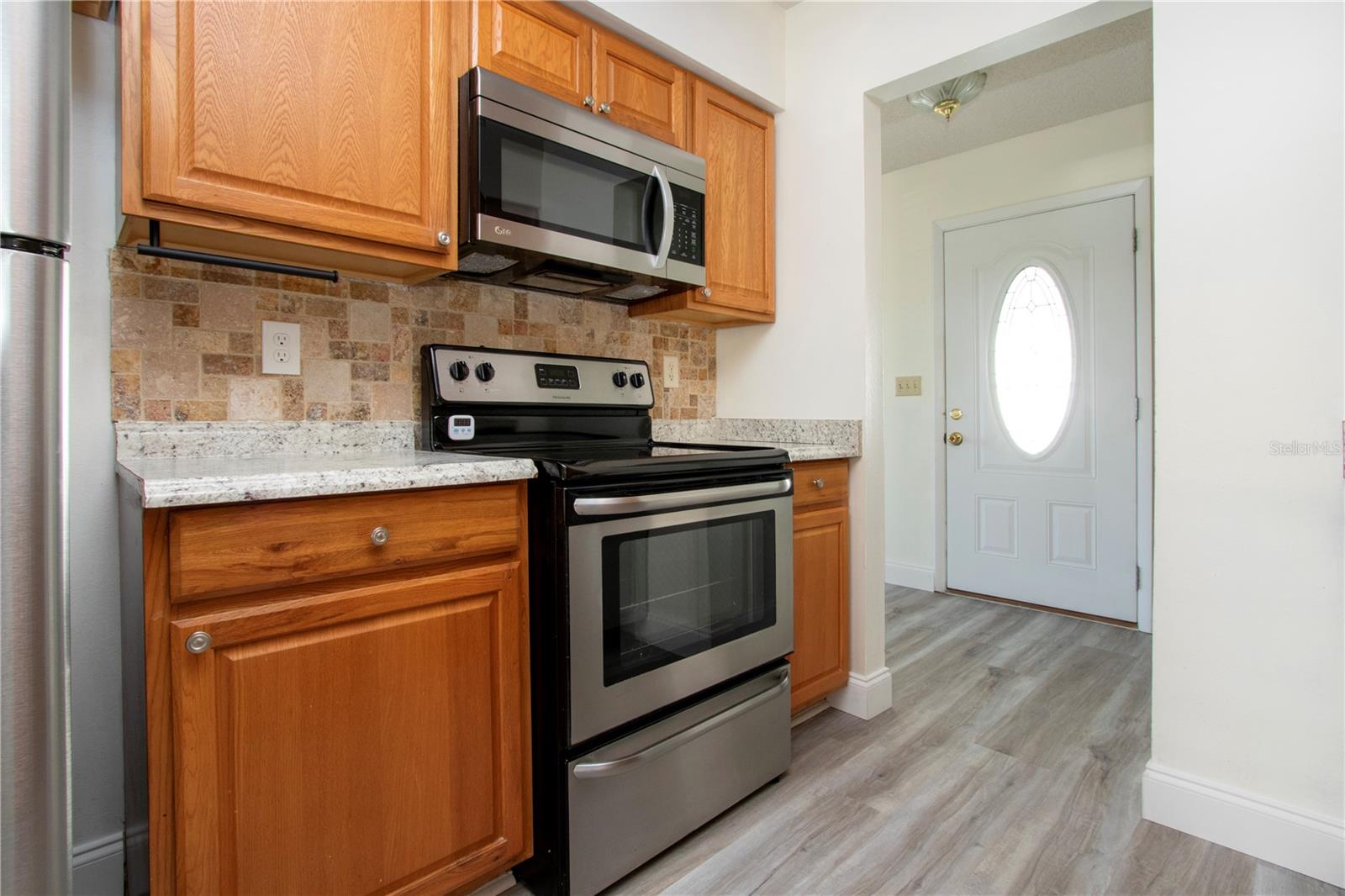 Image 22 of 93 For 3807 Joyce Drive