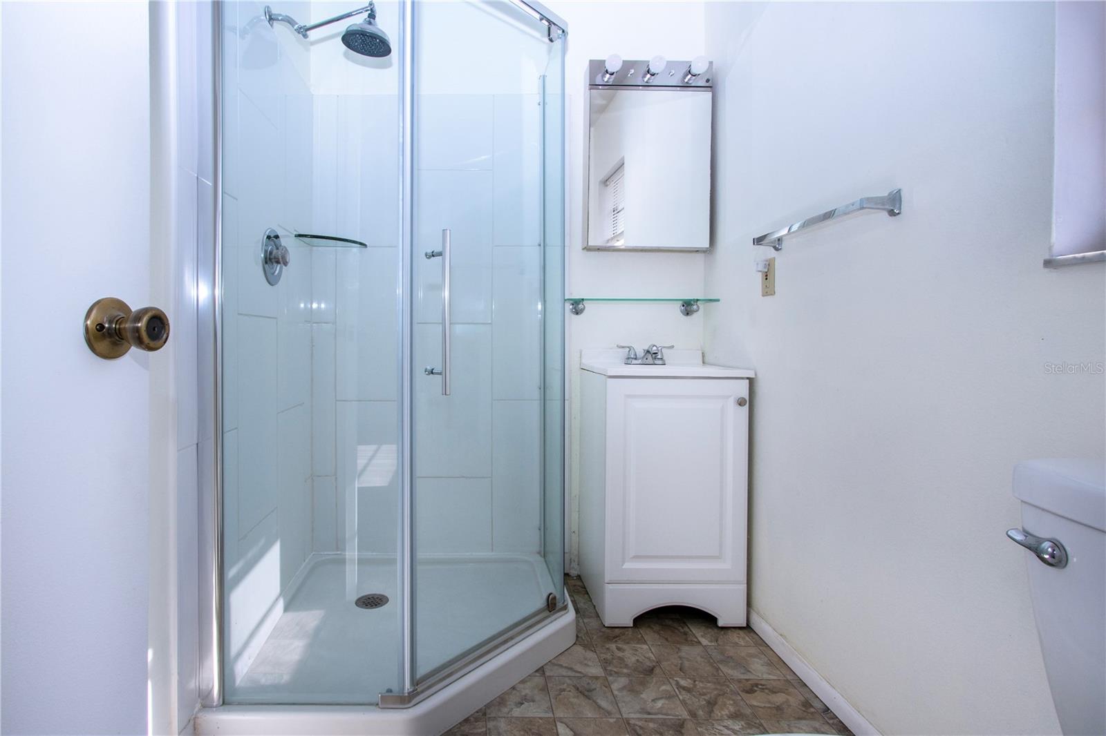 Image 34 of 93 For 3807 Joyce Drive