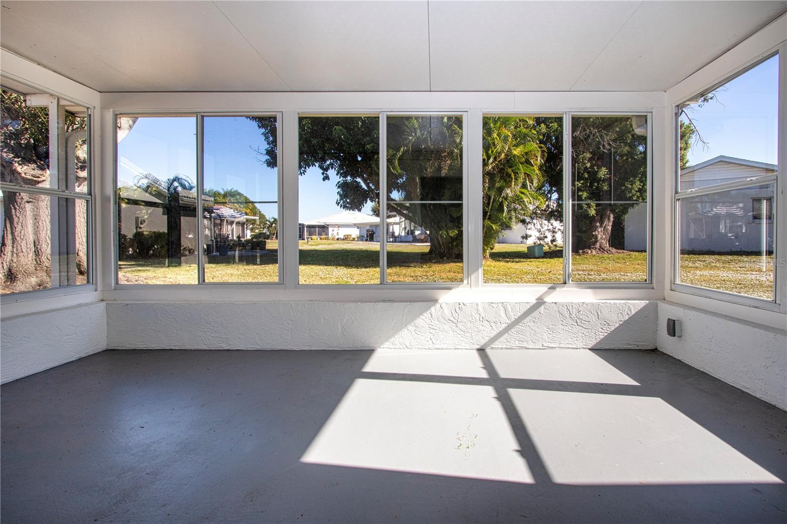 Image 43 of 93 For 3807 Joyce Drive