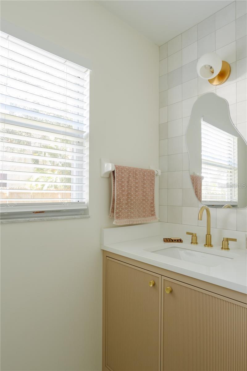 Image 22 of 34 For 2337 Ixora Avenue